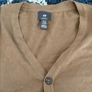 H&M Men’s Tan V-Neck Cardigan